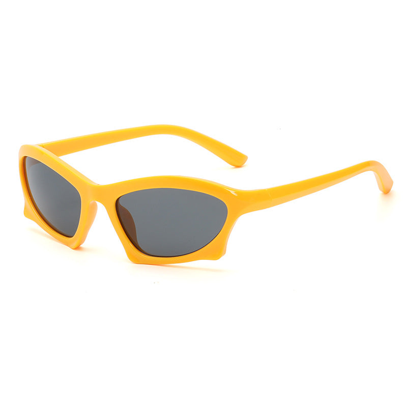 Gafas de sol deportivas Y2K wrap amarillas con lente gris — estilo festival | Cientosiete